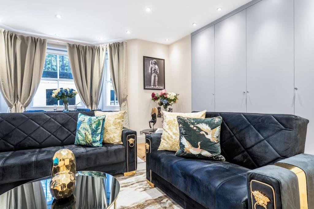 2 Bed / 2 Bath Versace In Knightsbridge Londra